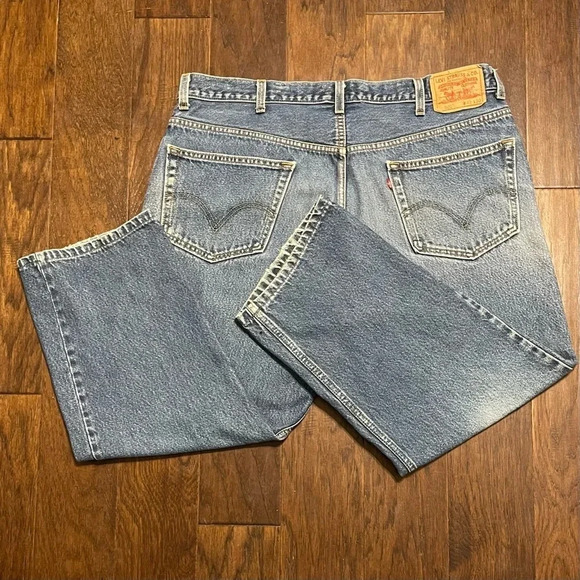 Vintage Levis 505 Straight Leg Blue Cotton USA Made Jeans - Picture 1 of 10